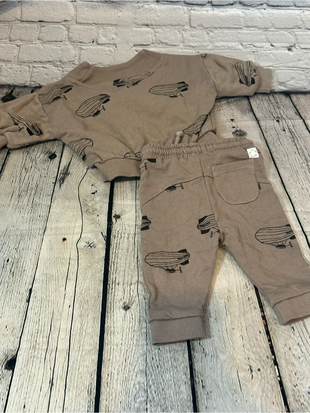 Sproet & Sprout Blimp Pattern Baby Jogger Set